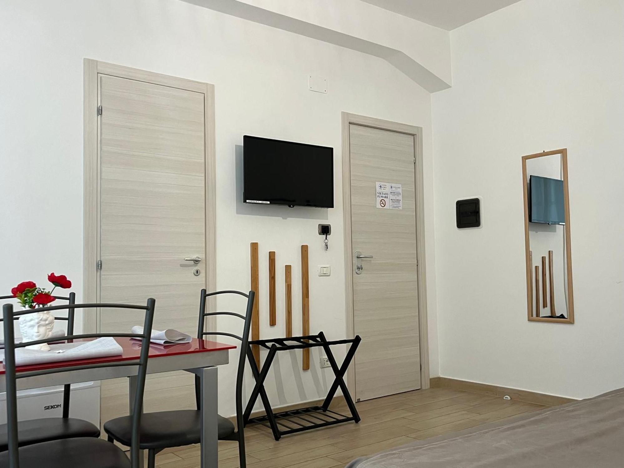 B&B Vento Aureo Rooms Милаццо Экстерьер фото