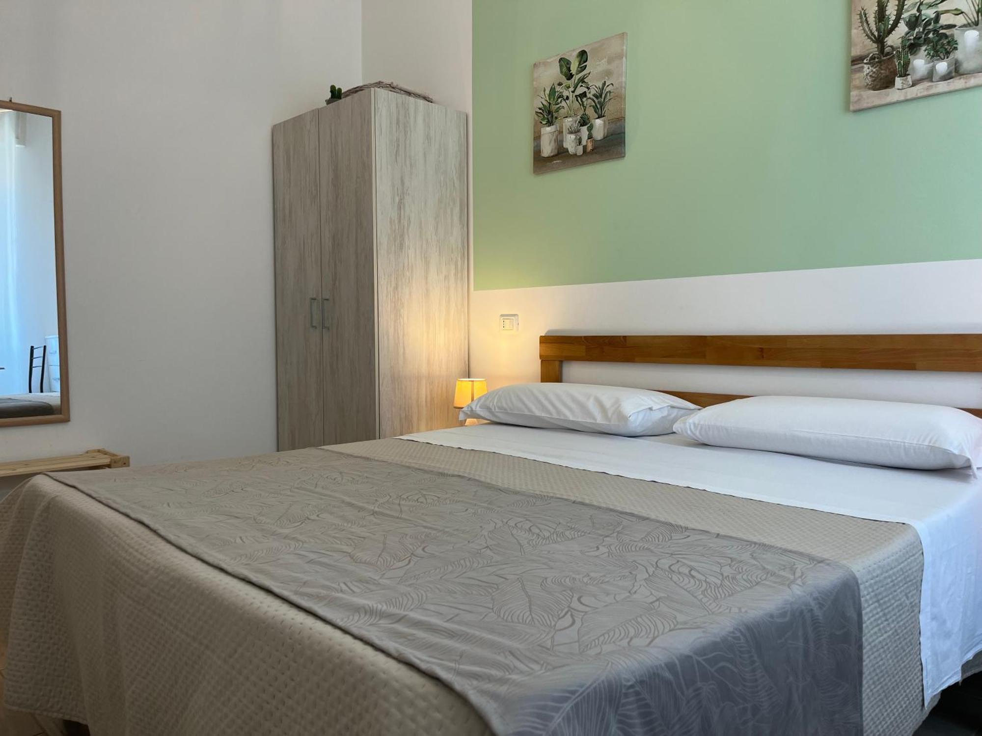 B&B Vento Aureo Rooms Милаццо Экстерьер фото
