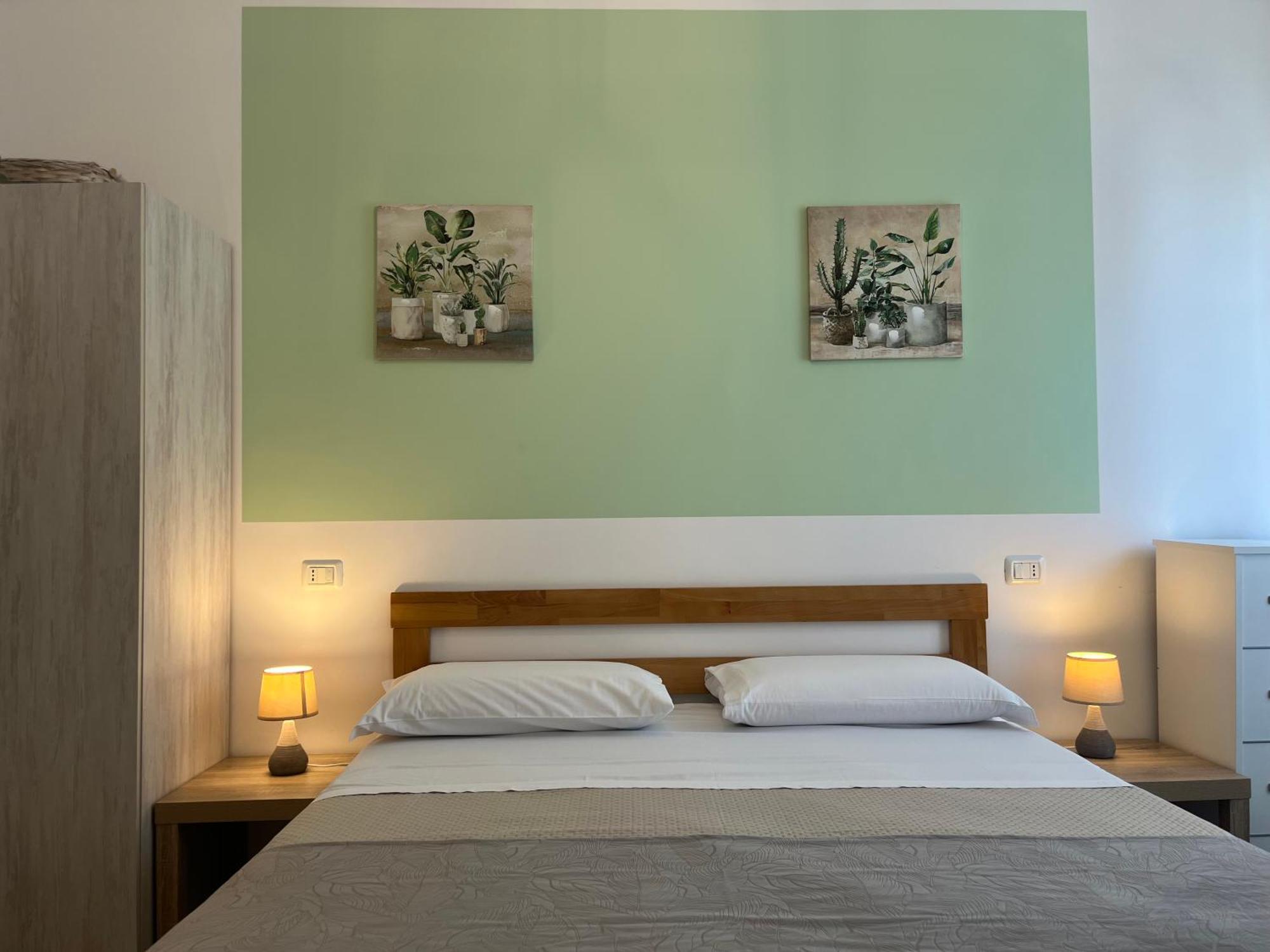 B&B Vento Aureo Rooms Милаццо Экстерьер фото
